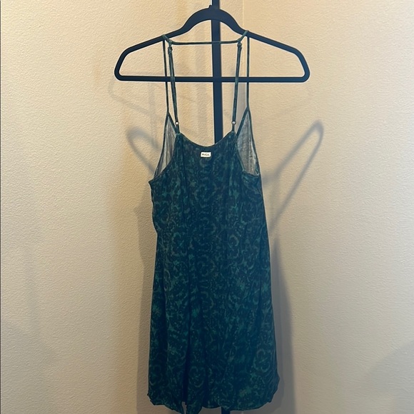 RVCA green Asymmetrical sundresses - Picture 3 of 3